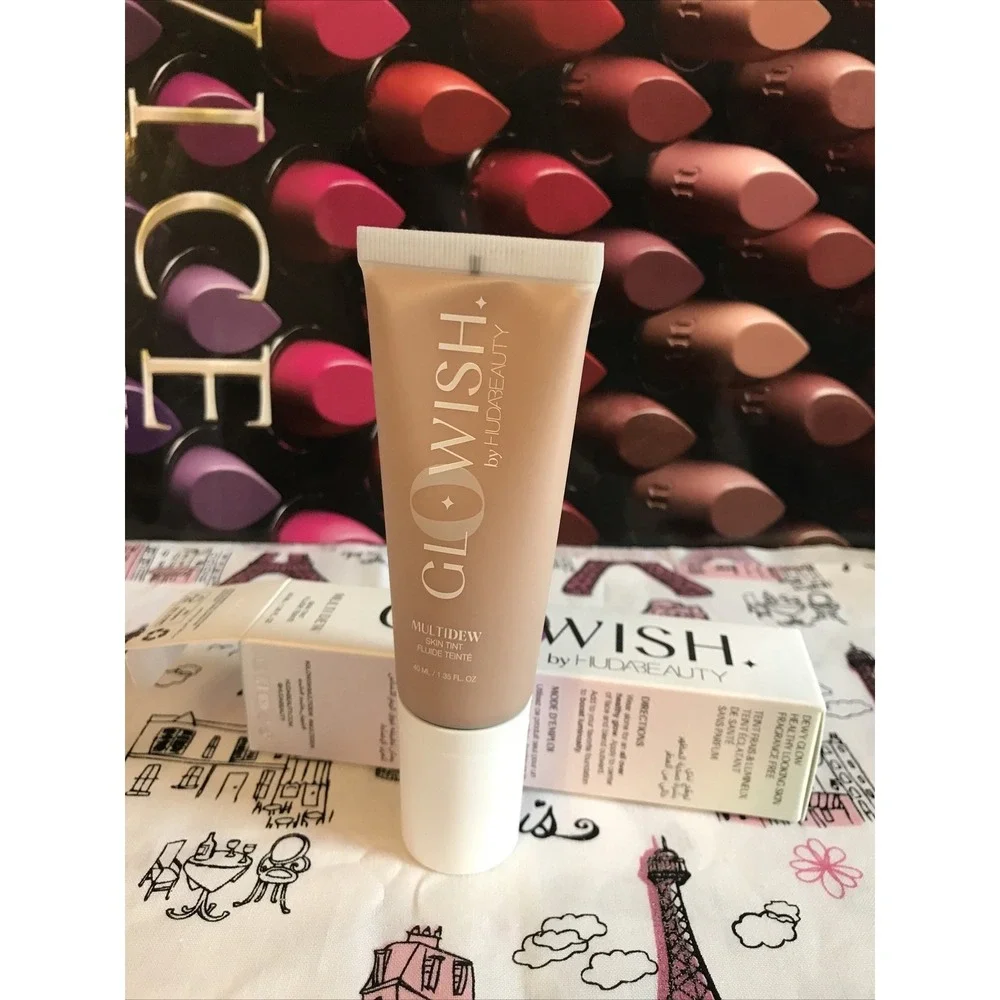 HUDA BEAUTY GLOWISH MULTI DEW‎ SKIN TINT 1.35 OZ BOXED - 08 tan
